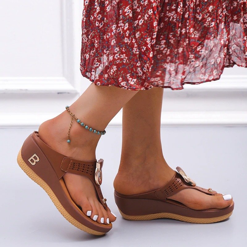 Women Orthopedic Sandals Metal Decoration Height Increasing Flip-flops